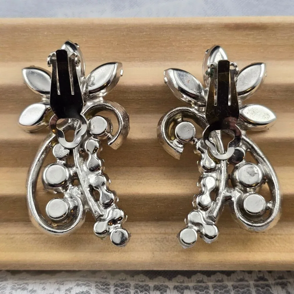 Vintage Juliana D&E Rhinestone 2" Clip-On Earrings Floral Design Statement READ - Picture 6 of 10